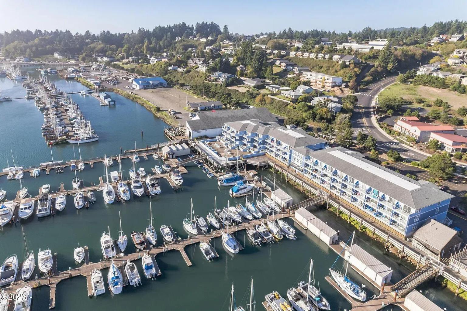 The Landing At Newport Condominium Hotel Eksteriør billede