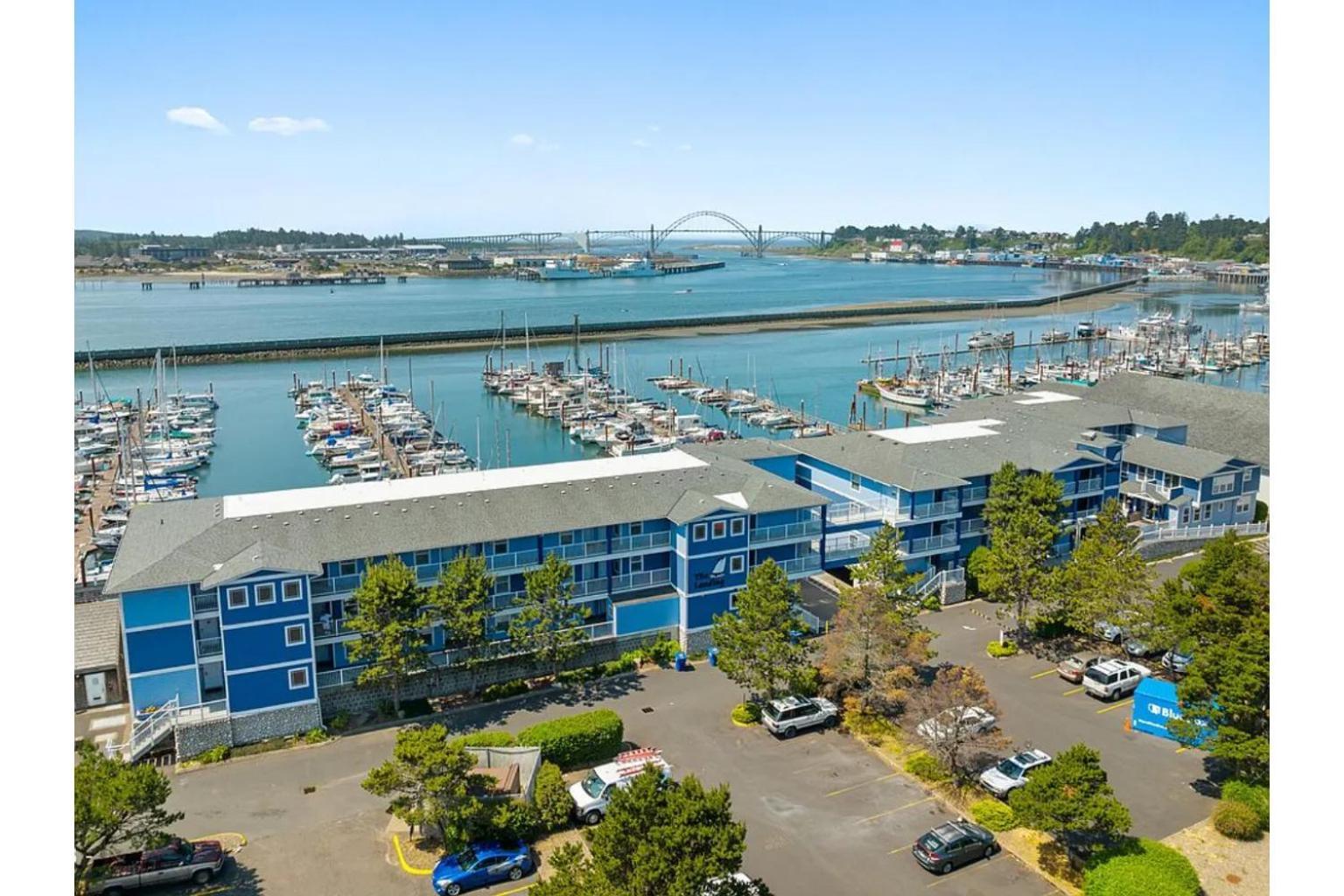 The Landing At Newport Condominium Hotel Eksteriør billede